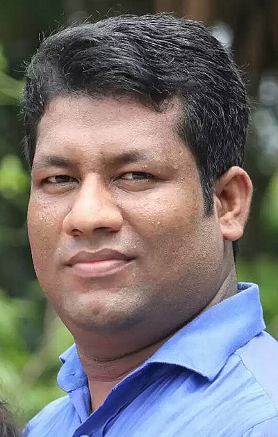 কামাল হোসেন