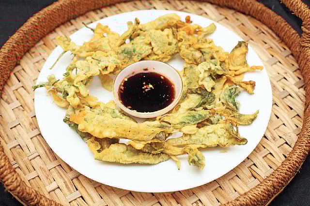 মুচমুচে কলমি। ছবি: খালেদ সরকার