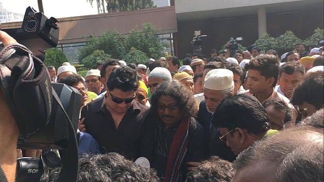 বারী সিদ্দিকীকে শেষ শ্রদ্ধা। ছবি: প্রথম আলো