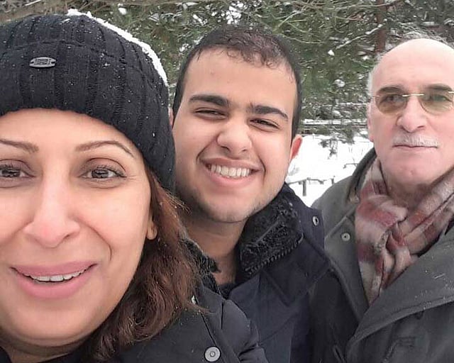 ইরাকের নাহলা-আকিল দম্পতি। সঙ্গে ছেলে ওসাইদ। ছবিটি সিএনএনের সৌজন্যে