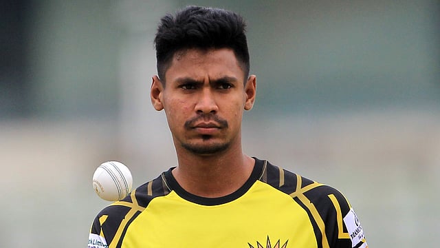 মোস্তাফিজ আবারও পড়েছেন চোটে। ছবি: ফাইল ছবি