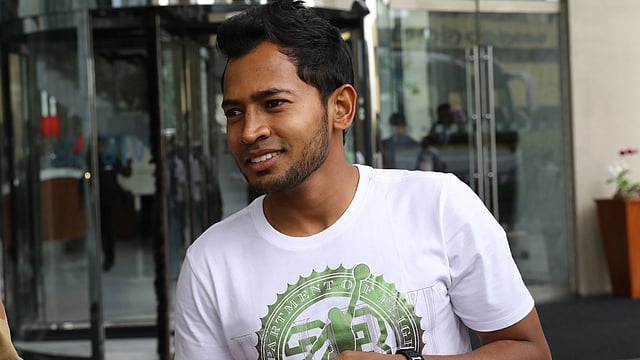 ফুরফুরে মেজাজে পাওয়া যাচ্ছে মুশফিককে। ছবি: শামসুল হক