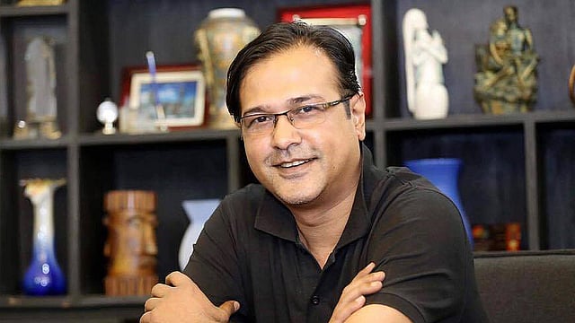 আসিফ আকবর