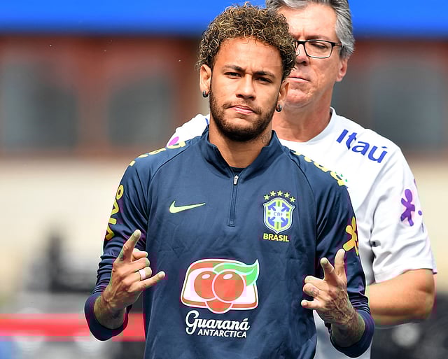 ব্রাজিলের প্রথম একাদশের হয়েই মাঠে নামবেন নেইমার। ছবি: এএফপি