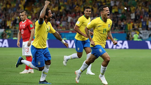 বিশ্বকাপে নিজের প্রথম গোলের পর কুতিনহো। ছবি: রয়টার্স