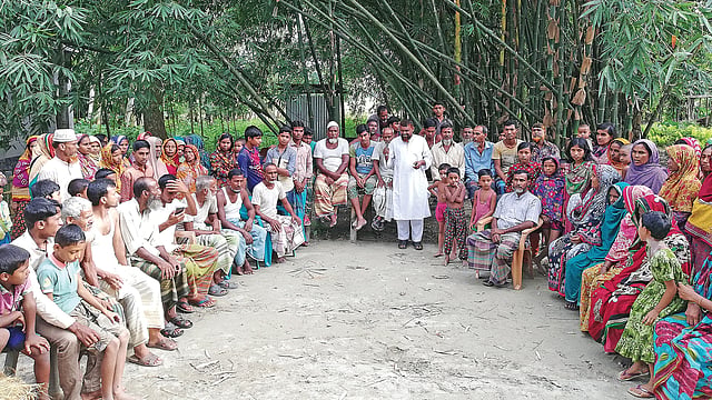 ছিটমহল বিনিময়ের তৃতীয় বর্ষপূর্তি উদ্যাপনের প্রস্তুতি সভায় শামিল হয়েছিলেন অনেকেই