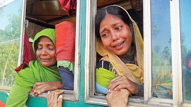 ভারতে থাকার সিদ্ধান্ত নিয়ে যাওয়ার মুহূর্তে, ২০১৫