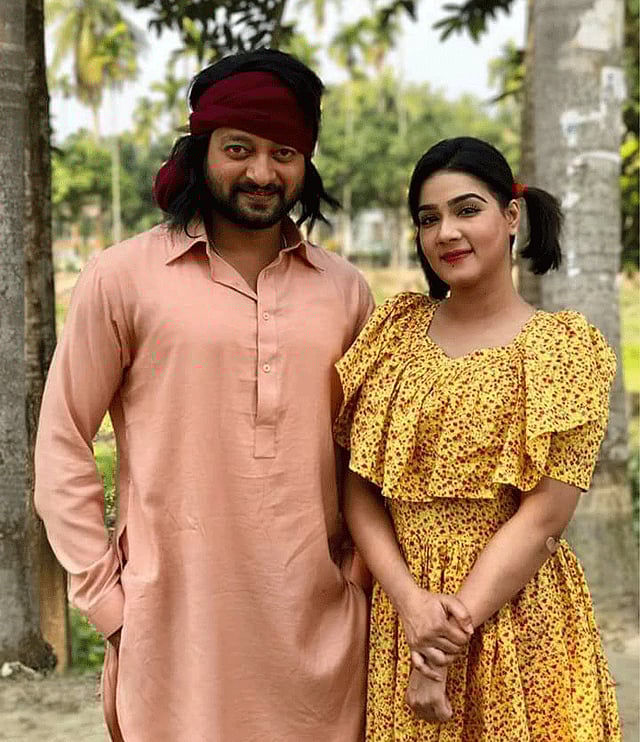 ‘জান্নাত’ ছবিতে অভিনয় করেছেন সাইমন সাদিক ও মাহিয়া মাহি