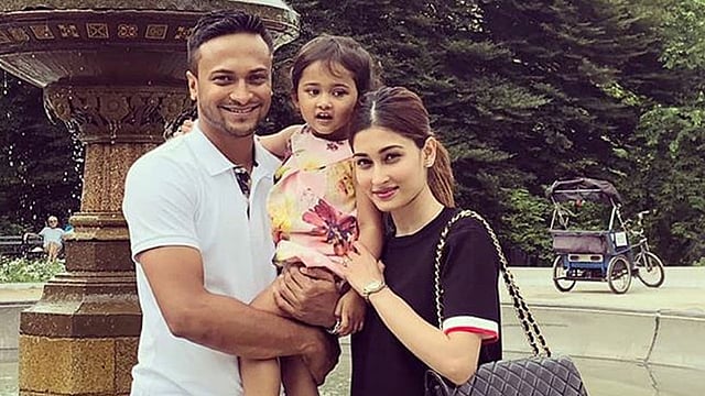 যুক্তরাষ্ট্রের গ্রিনকার্ড নিয়েছেন সাকিব আল হাসান। ছবি: ইনস্টাগ্রাম