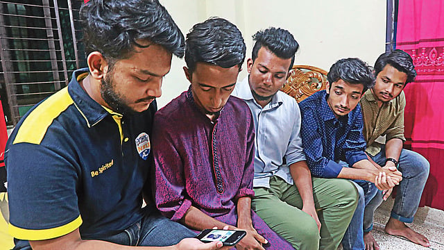 বন্ধুদের কাছে পায়েল এখন শুধুই ছবি। ছবি: জুয়েল শীল