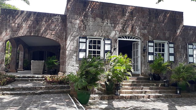 যে বাড়িতে পা পড়েছিল প্রিন্সেস ডায়ানার