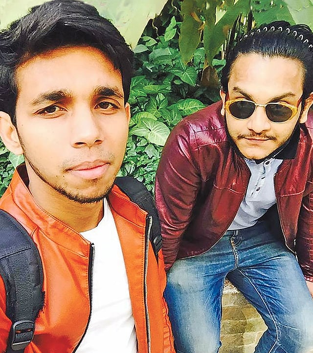 দুই বন্ধু—সাইদুর রহমান ও আকিমুর রহমান