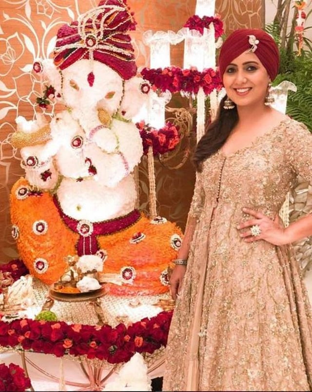 অনুষ্ঠানে গান গেয়েছেন হর্ষদীপ কৌর