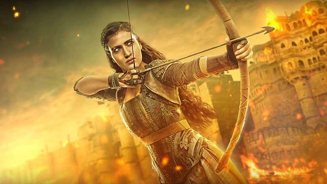 ‘থাগস অব হিন্দোস্থান’ ছবিতে ফাতিমা সানা শেখের লুক