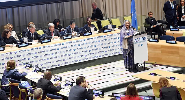 প্রধানমন্ত্রী শেখ হাসিনা জাতিসংঘ সদর দপ্তরে অ্যাকশন ফর পিসকিপিং এর ওপর উচ্চপর্যায়ের অনুষ্ঠানে বক্তৃতা করেন। ছবি: পিআইডি