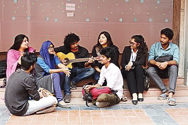 সহশিক্ষা কার্যক্রম আপনাকে এগিয়ে রাখবে