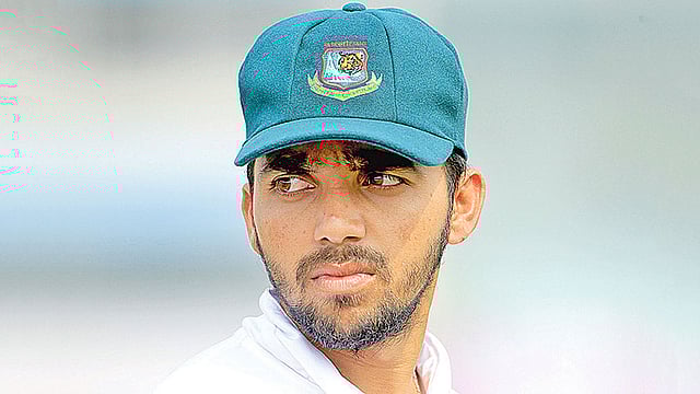 বাংলাদেশ ওয়ানডে দলে প্রত্যাবর্তনটা ভালো হয়নি মুমিনুলের । ছবি: প্রথম আলো
