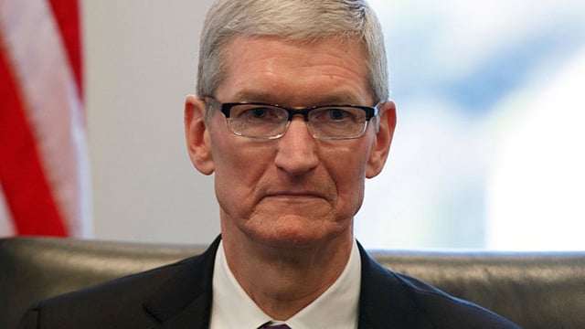 শেয়ারবাজার ধসে প্রযুক্তি জায়ান্টদের মধ্য টিম কুকের অবস্থা একটু ভালো। তিনি হারান ২০ কোটি ডলার। ছবি: সংগৃহীত