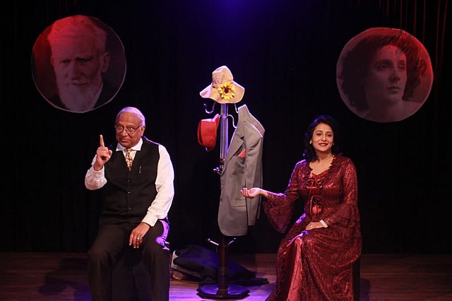 ডিয়ার লায়ার নাটকের একটি দৃশ্যে আতাউর রহমান ও অপি করিম