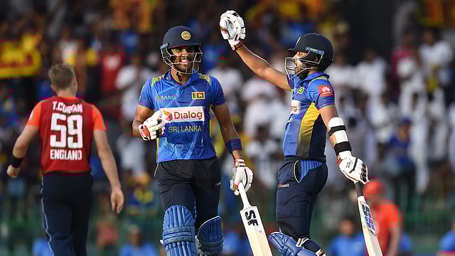 চান্ডিমাল-মেন্ডিসের জুটিতে বড় সংগ্রহের ভিত পেয়েছে শ্রীলঙ্কা। ছবি: এএফপি