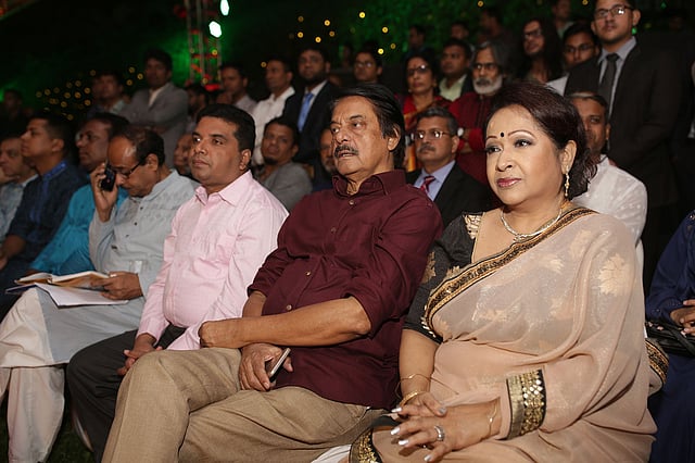 দর্শকসারিতে সংগীতশিল্পী আবিদা সুলতানা ও রফিকুল আলম। ছবি: কবির হোসেন