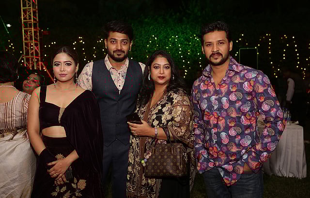 একসঙ্গে চার তারকা। ছবি: কবির হোসেন