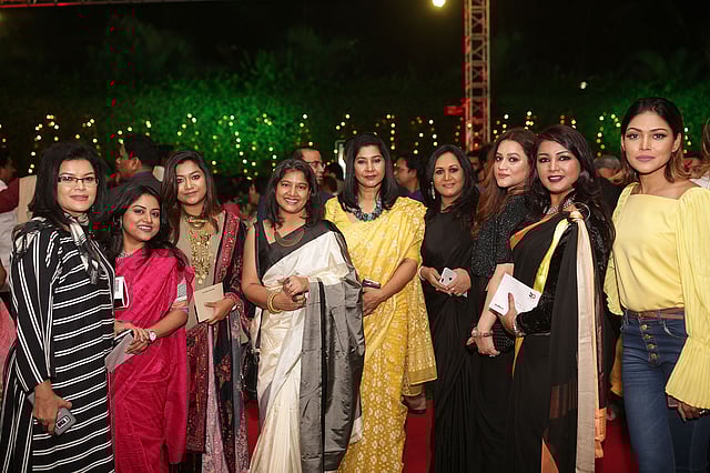 এ যেন তারার মেলা। ছবি: কবির হোসেন