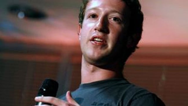 উদ্যোক্তা ফেসবুকের জনক মার্ক জাকারবার্গ