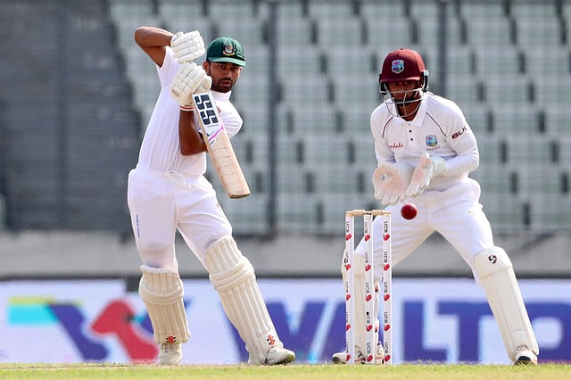 ৭৬ রান করে আউট হয়েছেন সাদমান। ছবি: শামসুল হক