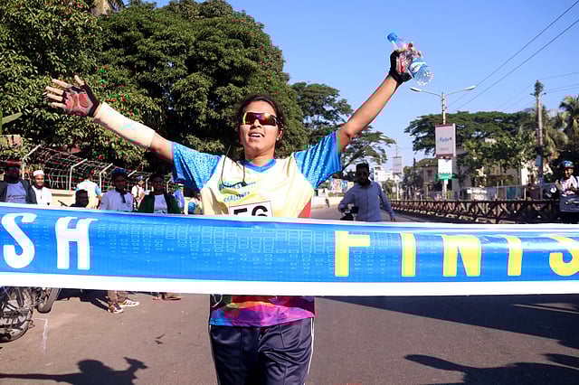 দৌড় শেষে এক প্রতিযোগী