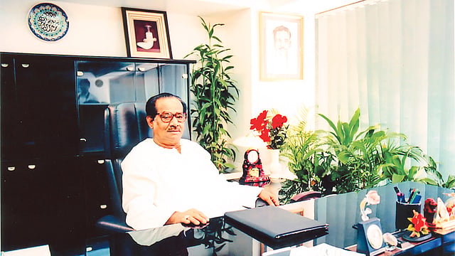 শেখ আকিজ উদ্দিন