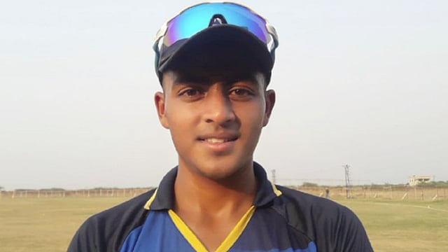 প্রয়াস রায় বর্মণ এখন রয়্যাল চ্যালেঞ্জার্স বেঙ্গালুরুর। ছবি: টুইটার