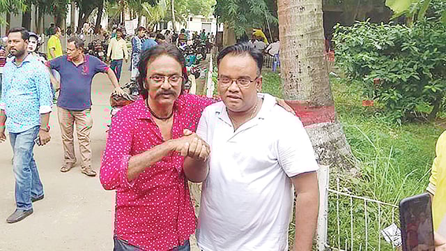 ডিরেক্টরস গিল্ডে নির্বাচিত সভাপতি সালাহউদ্দিন লাভলু ও সাধারণ সম্পাদক এস এ হক অলিক