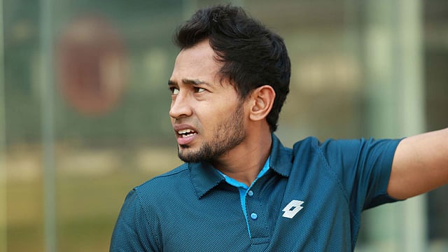 মুশফিক এবার নেতৃত্ব দেবেন চিটাগংকে। ছবি: প্রথম আলো