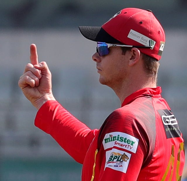 কুমিল্লার অধিনায়ক হিসেবে প্রথম ম্যাচেই সফল স্মিথ। ছবি: প্রথম আলো