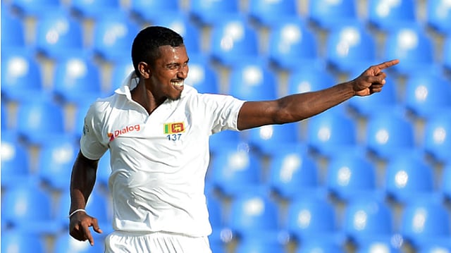৩৭ রানের ১০ উইকেট পেয়েছেন পুষ্পকুমারা। ফাইল ছবি