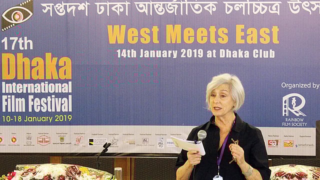 প্রযোজক, পরিবেশক ও তাত্ত্বিক সিডনি লেভিন