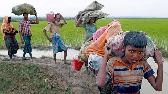 ভারত থেকে রোহিঙ্গা বিতাড়নের আশঙ্কা ধীরে ধীরে বাস্তবায়িত হতে শুরু করেছে