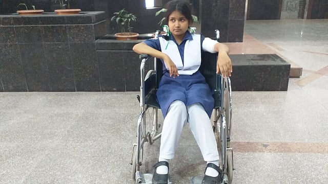 আহত ব্যক্তিদের মধ্যে কয়েকজন শিক্ষার্থী আছে। ছবি: আশরাফুল আলম