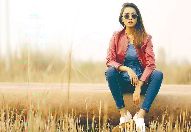 বন্ধুদের আড্ডা থেকে শুরু করে বৈকালিক দাওয়াতেও ভিন্নতা আনবে ব্লেজার জ্যাকেট