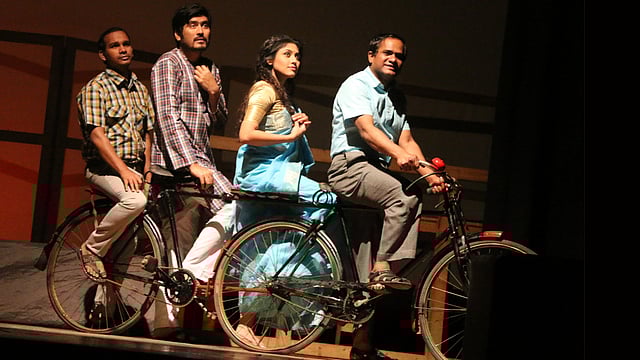 মহড়ায় ‘আমরা তিনজন’। ছবি: সংগৃহীত