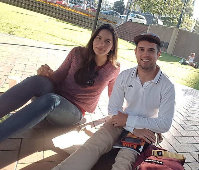 অস্ট্রেলিয়ার টিম আর কলম্বিয়ার পলা—ছবি: লেখক