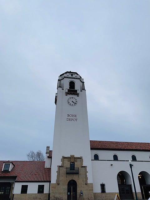 বয়েসি ডিপো