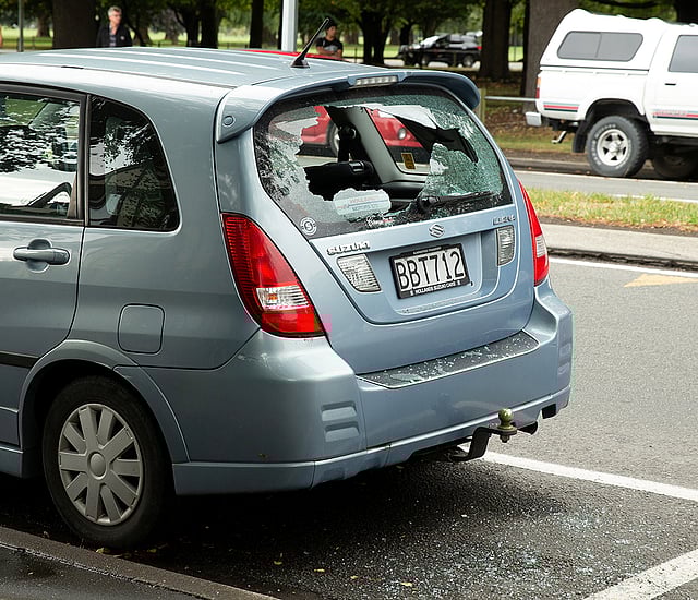 ঘটনাস্থলে থাকা একটি গাড়ি। ছবি: রয়টার্স