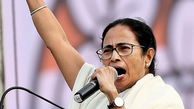 সত্যিই কি এবার ভয় পেয়ে গেছেন মমতা বন্দ্যোপাধ্যায়? ছবি: ভাস্কর মুখার্জি