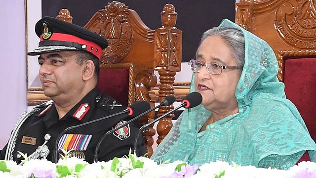 র্যাবের প্রতিষ্ঠাবার্ষিকীর অনুষ্ঠানে প্রধানমন্ত্রী শেখ হাসিনা। ছবি: পিআইডি