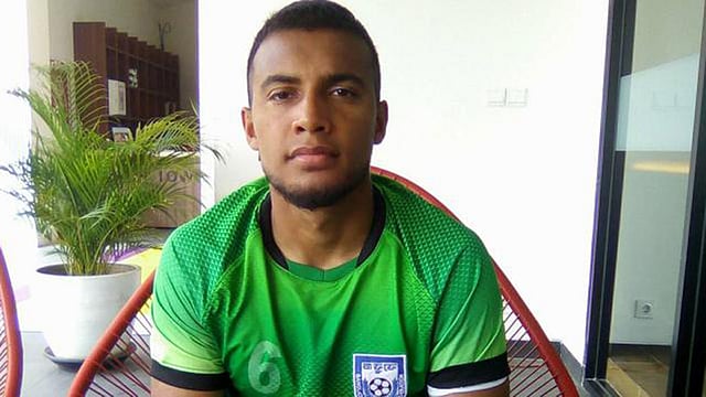 বাংলাদেশ জাতীয় ফুটবল দলের অধিনায়ক জামাল ভূঁইয়া। ফাইল ছবি