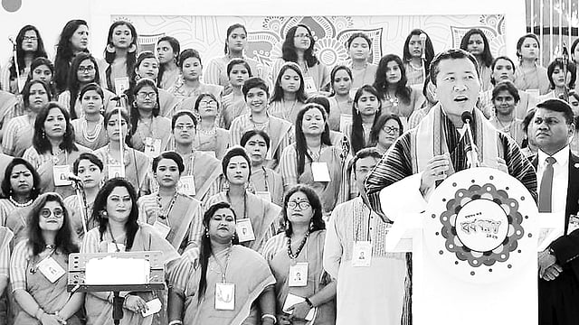 বাংলা নববর্ষে জাতিকে আনন্দের ফল্গুধারায় ভাসালেন ভুটানের প্রধানমন্ত্রী ডা. লোটে শেরিং