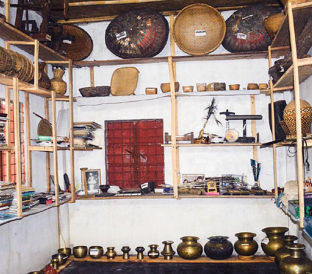 মণিপুরি সম্প্রদায়ের মানুষের ব্যবহৃত নানা উপকরণ