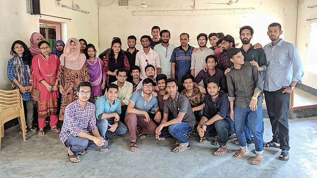 শেখ কামাল টেক্সটাইল ইঞ্জিনিয়ারিং কলেজ বন্ধুসভার যাত্রা শুরু